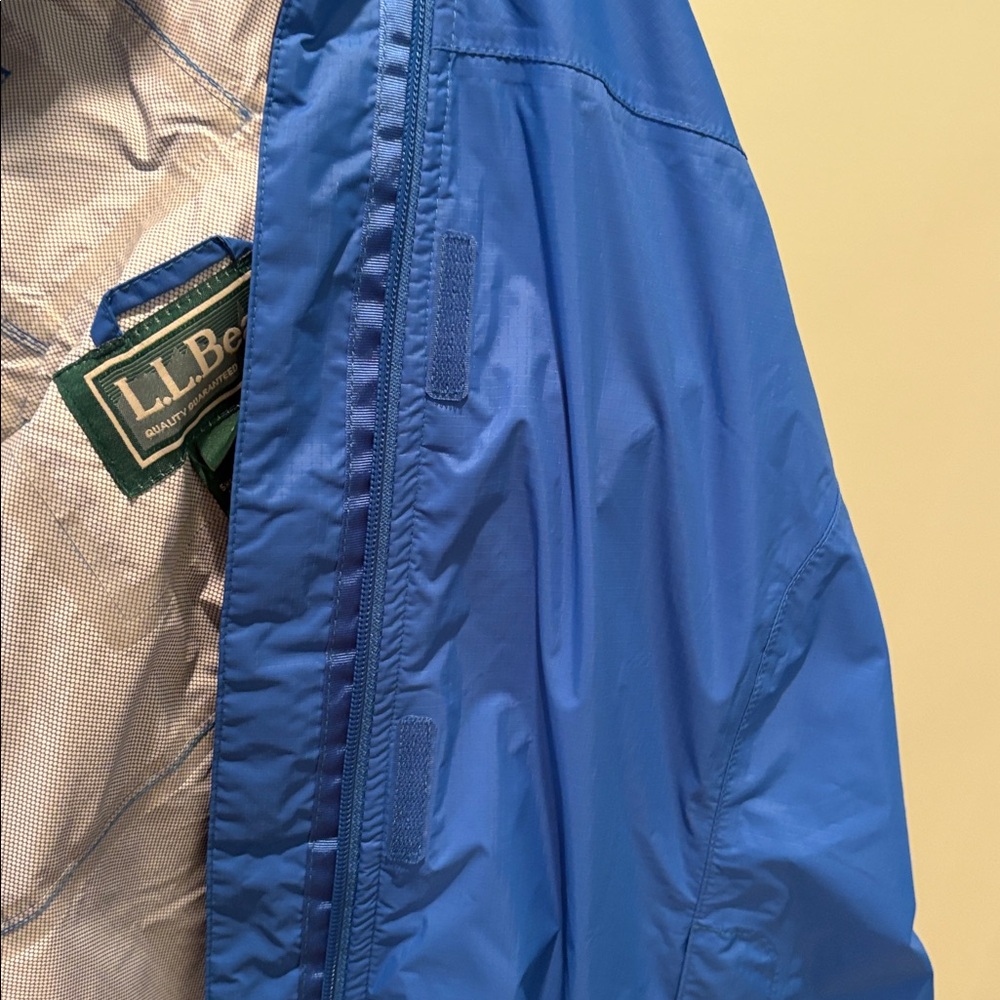 L.L.Bean Rain Jacket - Picture 7 of 12